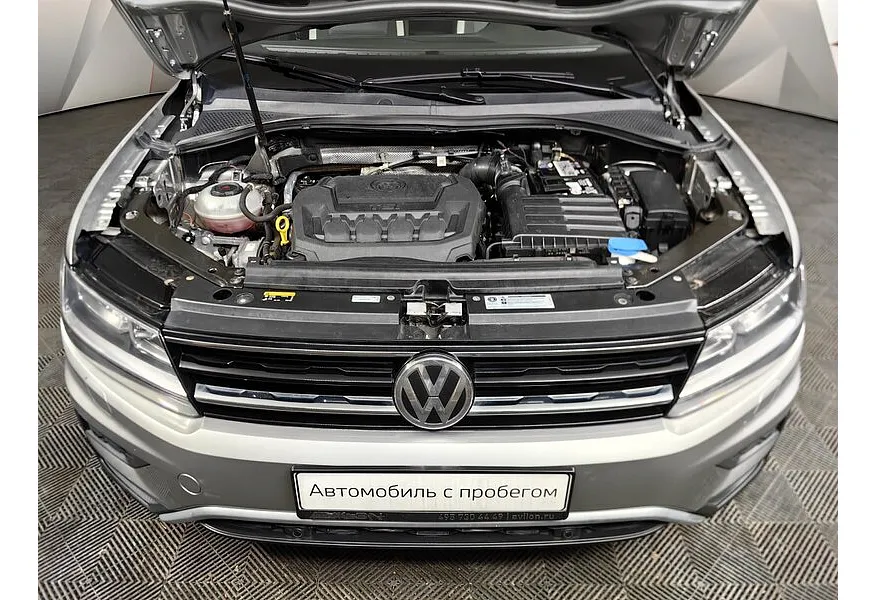 Volkswagen Tiguan 2.0 TSI 4Motion DSG (180 л.с.) OFFROAD Серый в АВИЛОН. Слайд №11