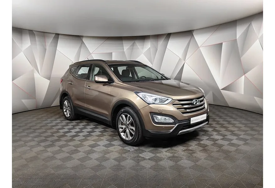 Hyundai Santa Fe 2.4 AT 4WD (175 л.с.) Sport Золотой в АВИЛОН. Слайд №3