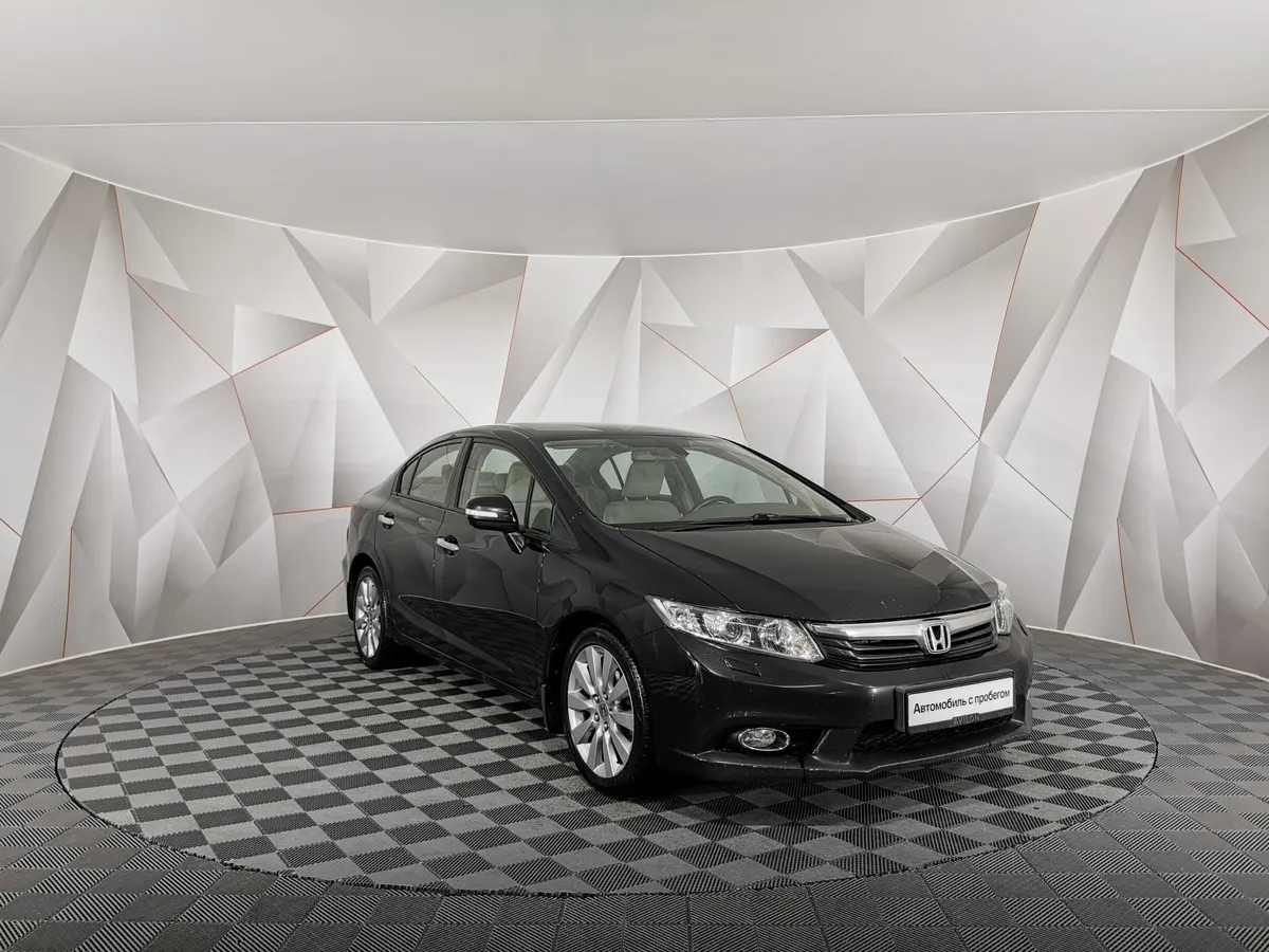 Honda Civic 1.8 AT (142 л.с.) Черный в АВИЛОН. Слайд №3