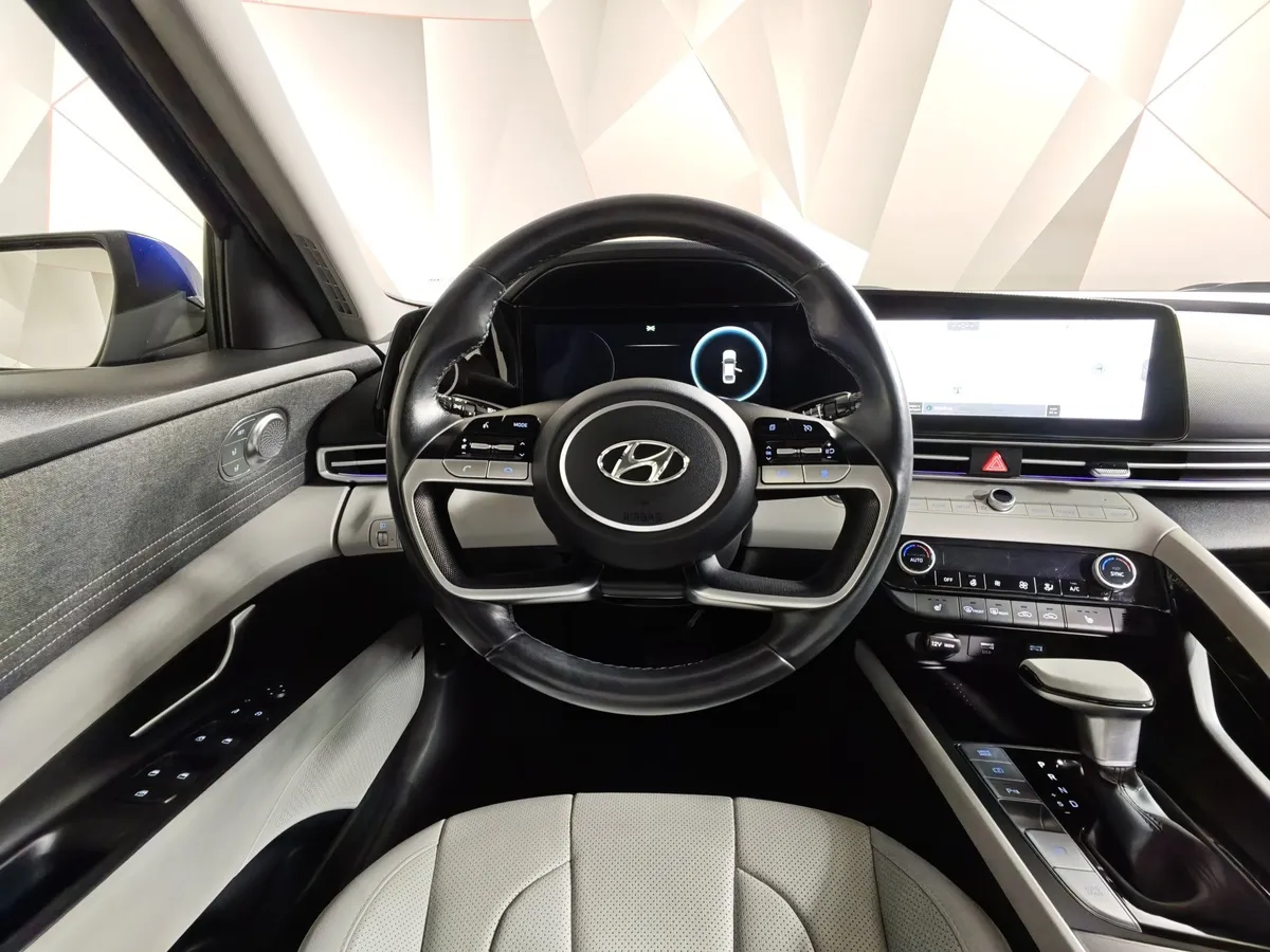 Hyundai Elantra 1.6 AT (128 л.с.) Prestige Синий в АВИЛОН. Слайд №20