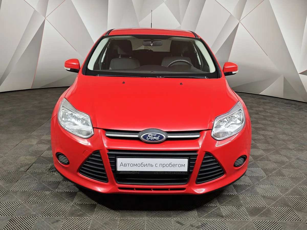 Ford Focus 1.6 PowerShift (105 л.с.) Trend Красный в АВИЛОН. Слайд №7