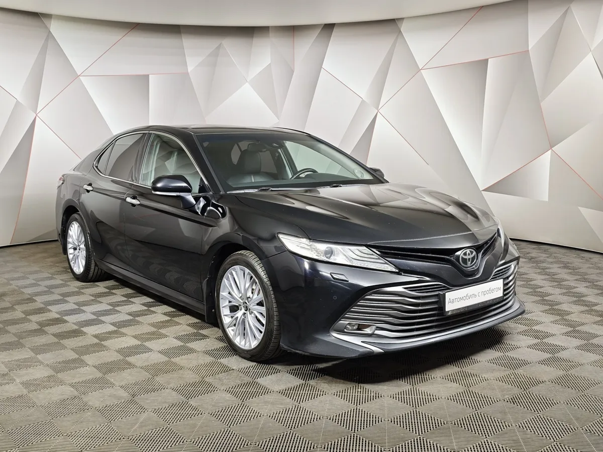 Toyota Camry 2.5 AT (181 л.с.) Черный в АВИЛОН. Слайд №3