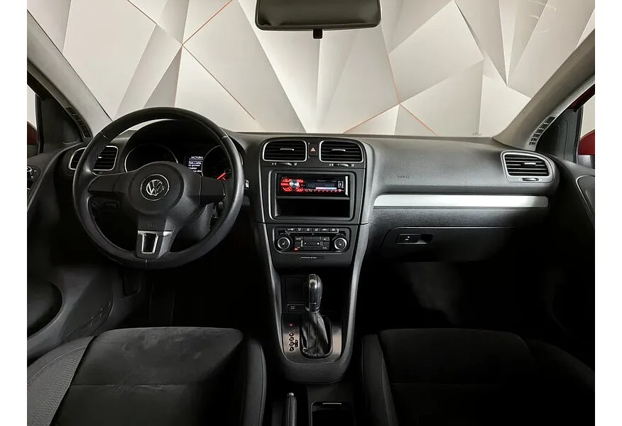 Volkswagen Golf 1.4 TSI DSG (122 л.с.) Trendline Красный в АВИЛОН. Слайд №14