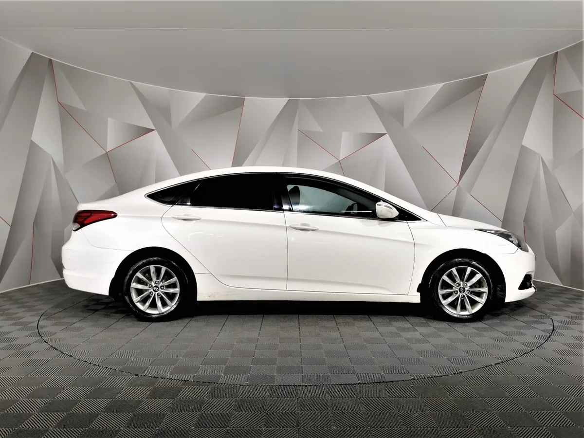 Hyundai i40 2.0 AT (150 л.с.) Comfort Белый в АВИЛОН. Слайд №6