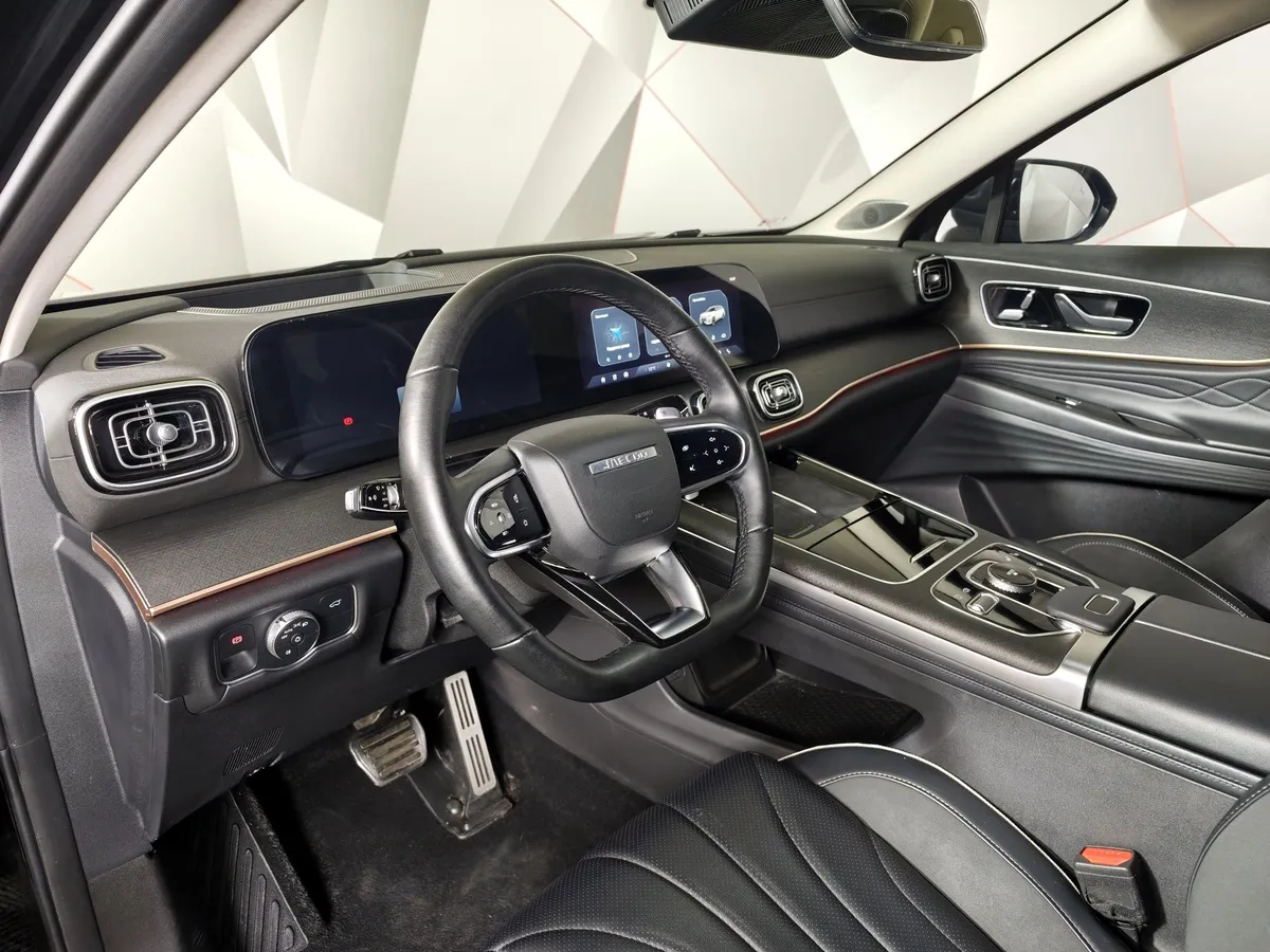 JAECOO J8 2.0 DCT 4WD (249 л.с.) Supreme Черный в АВИЛОН. Слайд №18
