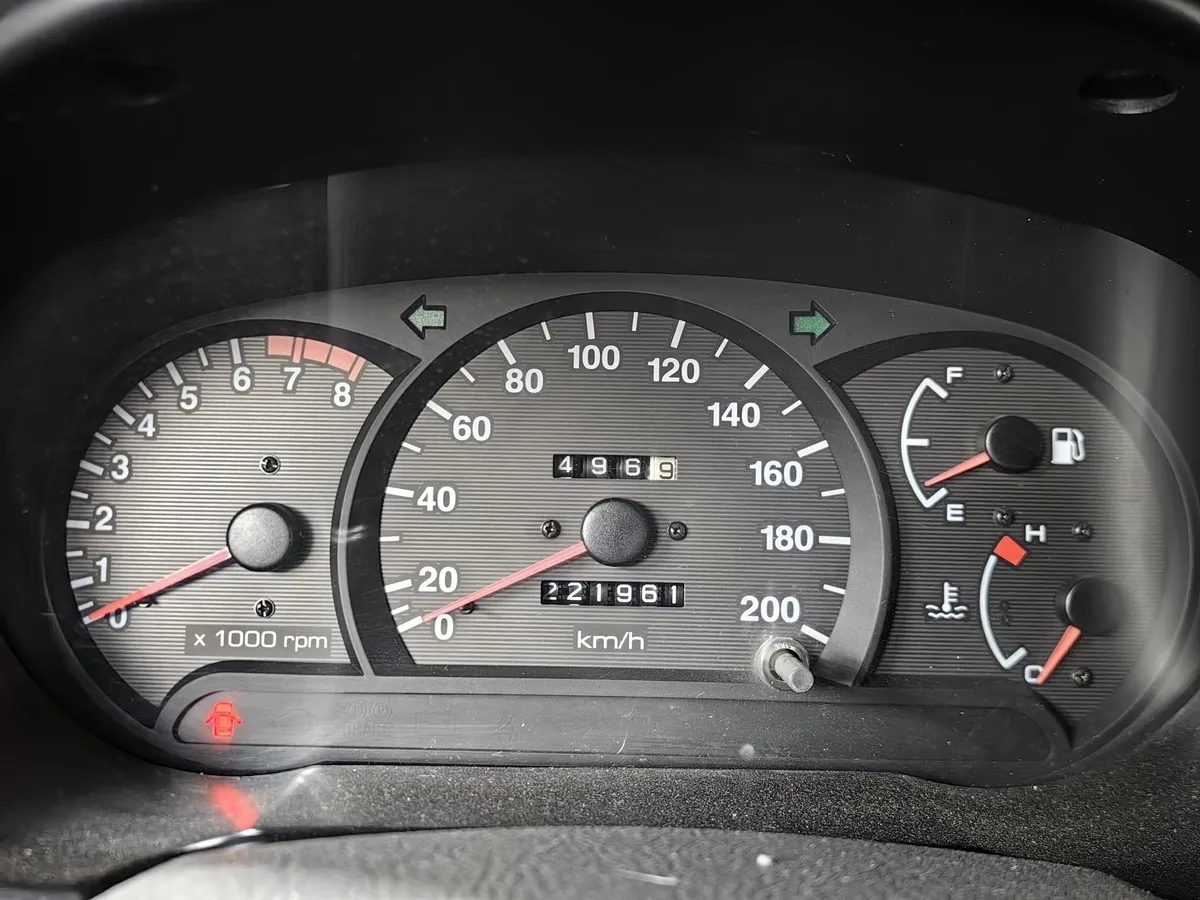 Hyundai Accent 1.5 MT (102 л.с.) Серый в АВИЛОН. Слайд №11