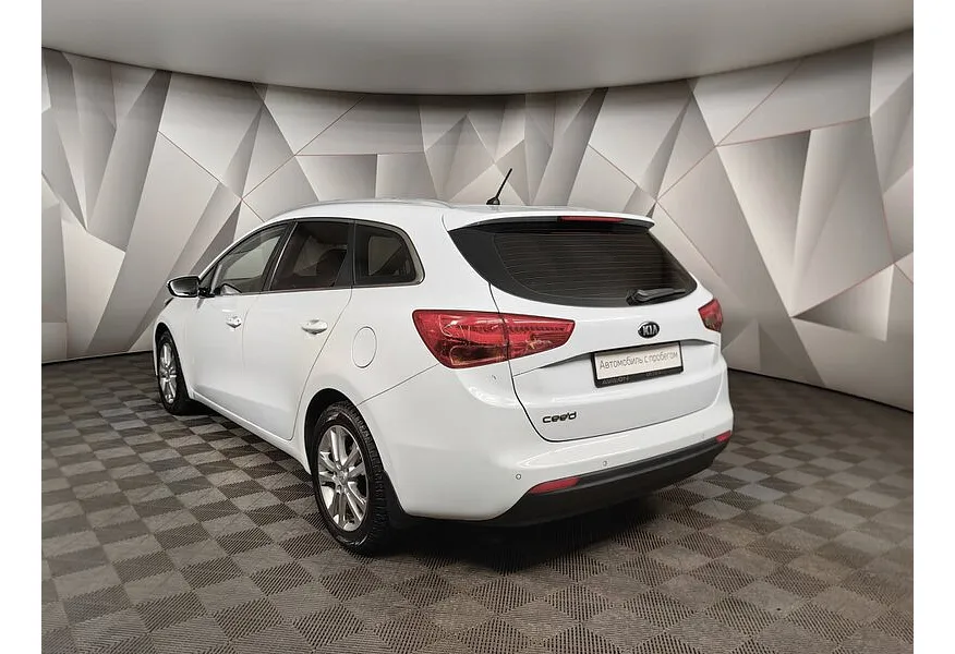 Kia Ceed 1.6 AT (129 л.с.) Белый в АВИЛОН. Слайд №4 Kia Ceed 1.6 AT (129 л.с.) Белый в АВИЛОН. Слайд №4