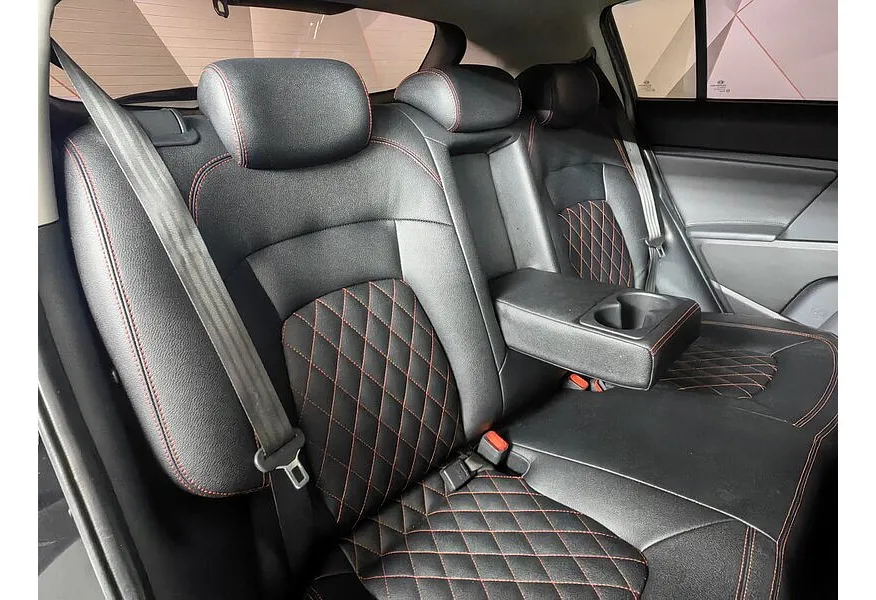 Kia Sportage 2.0 AT 4WD (150 л.с.) Luxe Черный в АВИЛОН. Слайд №16