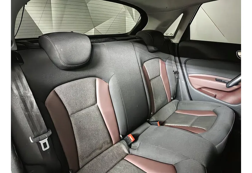 Audi A1 1.4 TFSI S-tronic (125 л.с.) Белый в АВИЛОН. Слайд №15