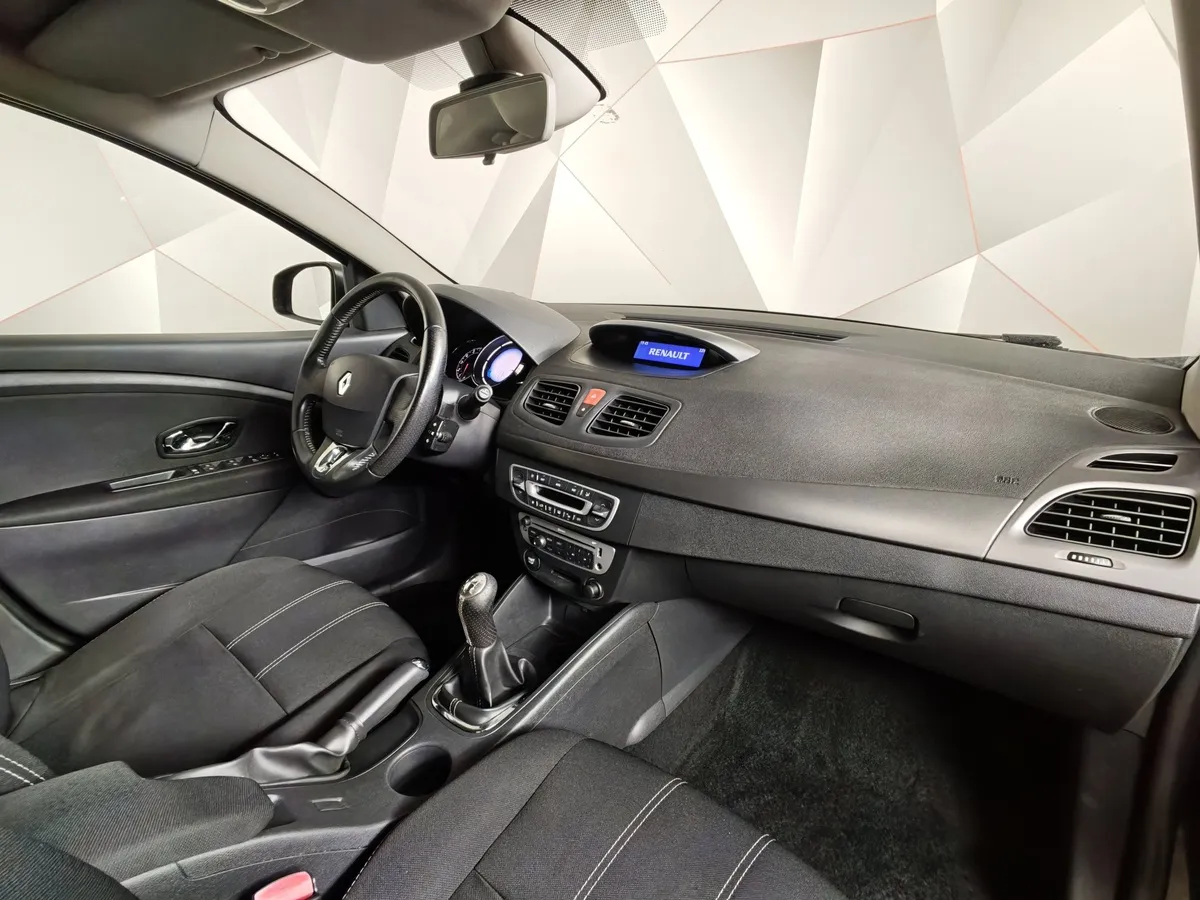 Renault Megane 1.6 MT (106 л.с.) Черный в АВИЛОН. Слайд №13