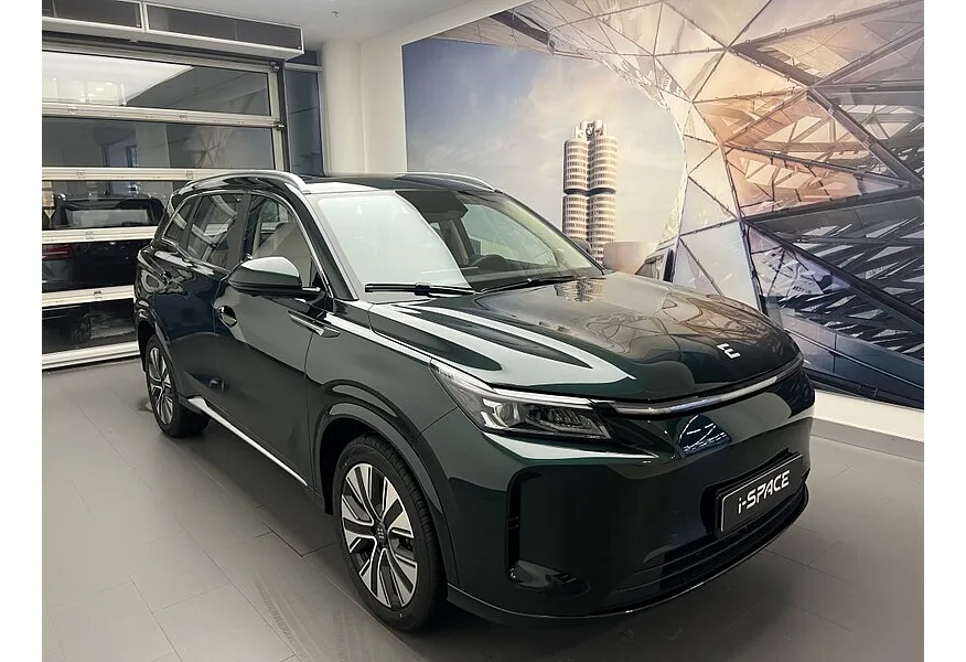 EVOLUTE i-SPACE 1.5 CVT (218 л.с.) (7 мест) Зеленый в АВИЛОН. Слайд №2