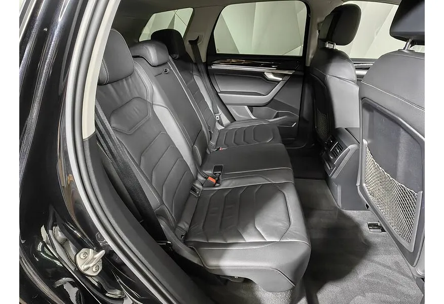 Volkswagen Touareg 2.0 TSI Tiptronic 4Motion (249 л.с.) Respect Черный в АВИЛОН. Слайд №16