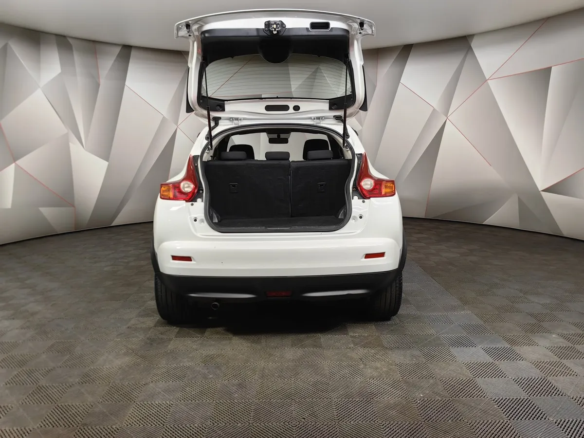 Nissan Juke 1.6 CVT (117 л.с.) Белый в АВИЛОН. Слайд №11