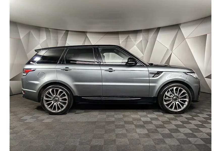 LIVE. Слайд №4