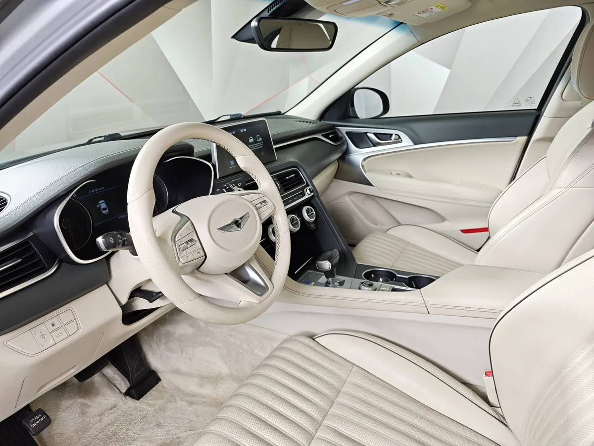 Genesis G70 2.0 T AT AWD (197 л.с.) Elegance Серый в АВИЛОН. Слайд №18