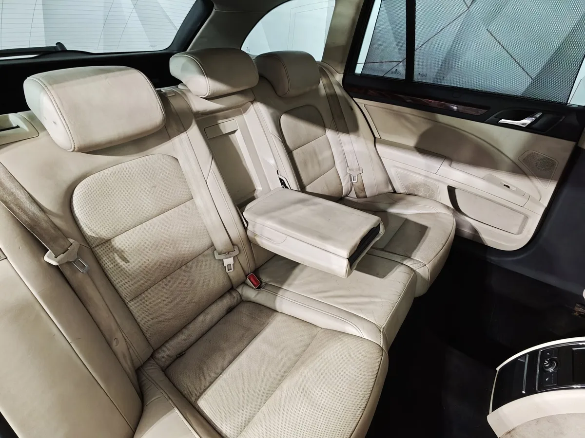 Skoda Superb 2.0 TDI DSG (140 л.с.) Серый в АВИЛОН. Слайд №13