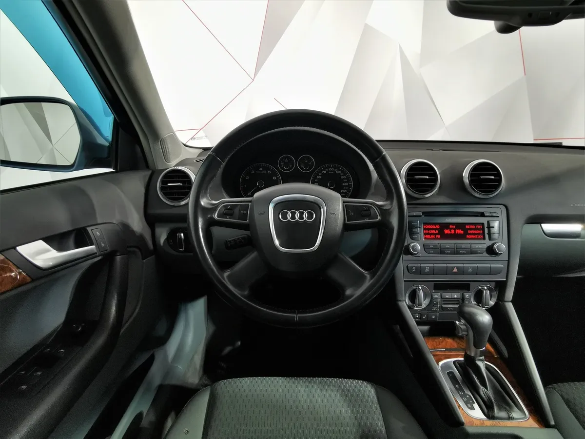 Audi A3 1.4 TFSI S-tronic (125 л.с.) Синий в АВИЛОН. Слайд №19