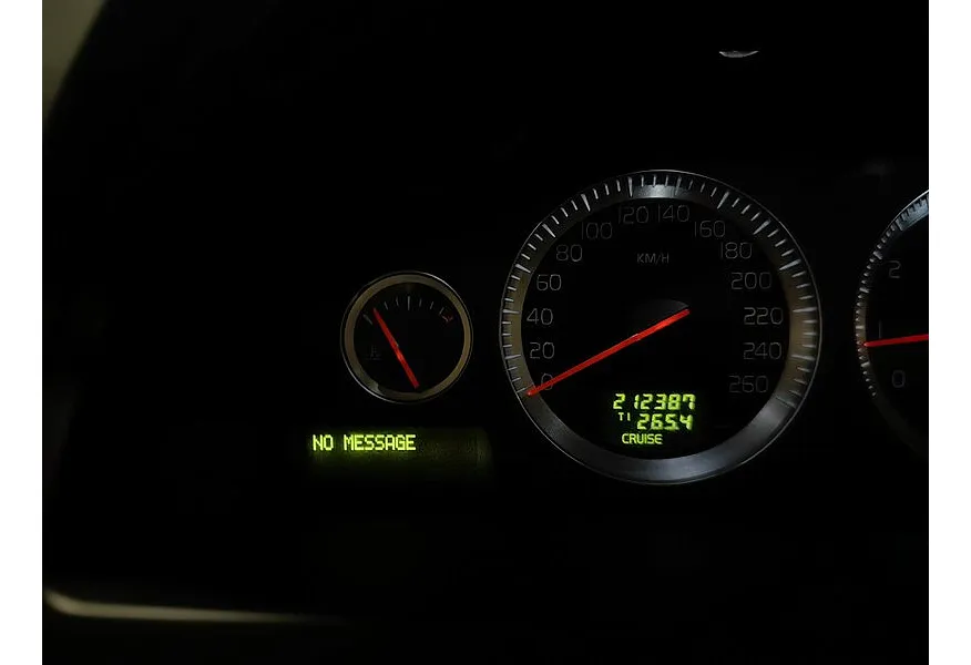 АВИЛОН - Volvo XC90 3.2 Geartronic AWD (5 мест) (238 л.с.) Серый - slide 16