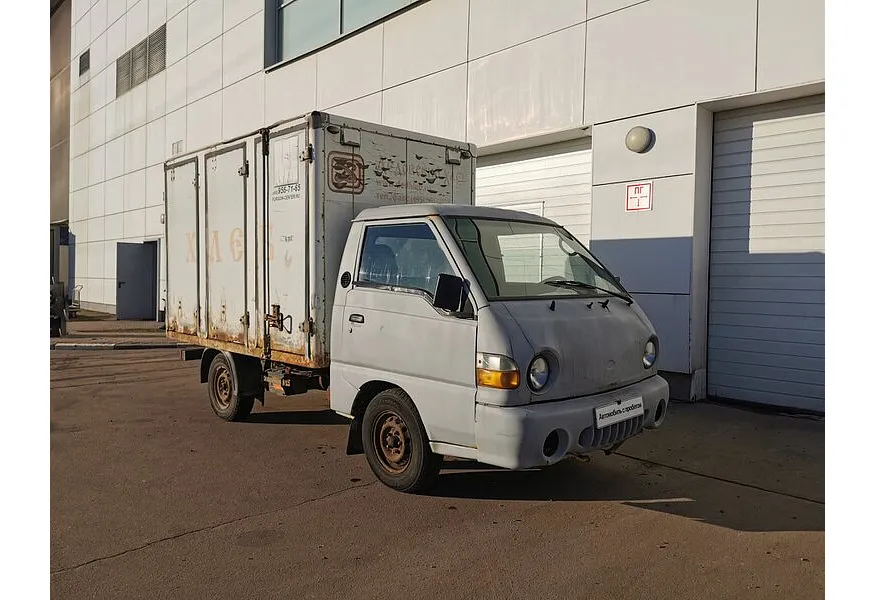 Hyundai Porter 2.5d MT (80 л.с.) Серебристый в АВИЛОН. Слайд №3