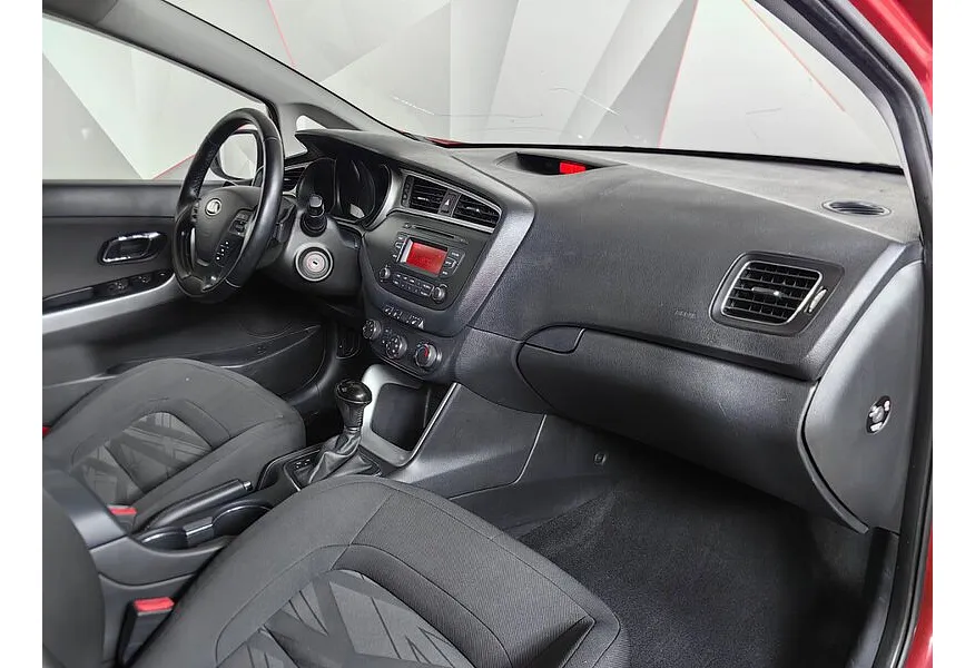 Kia Ceed 1.6 AT (130 л.с.) Comfort Красный в АВИЛОН. Слайд №12