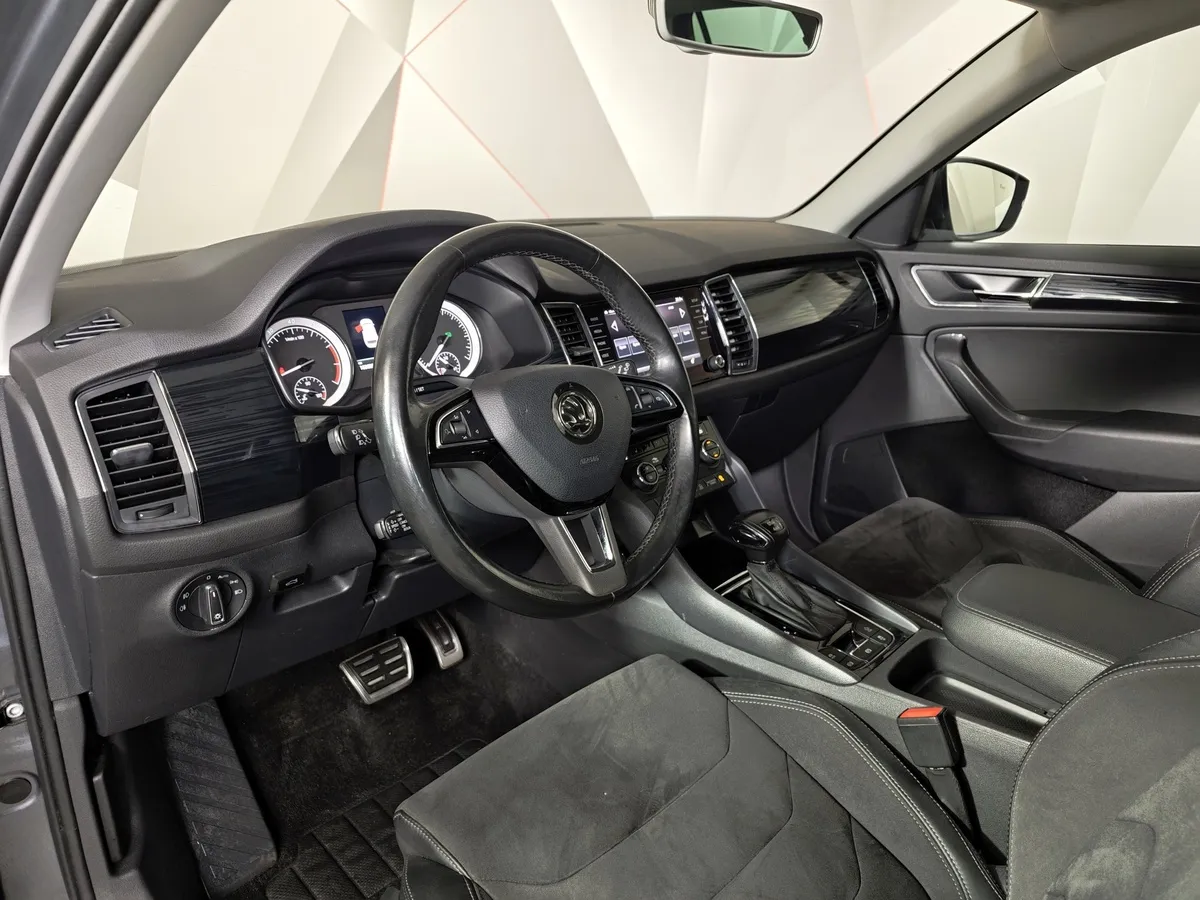 Skoda Kodiaq 2.0 TSI DSG 4WD (180 л.с.) Style Plus Серый в АВИЛОН. Слайд №18
