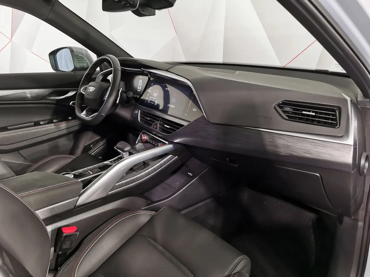 Geely Tugella 2.0 AT AWD (238 л.с.) Flagship Серый в АВИЛОН. Слайд №12