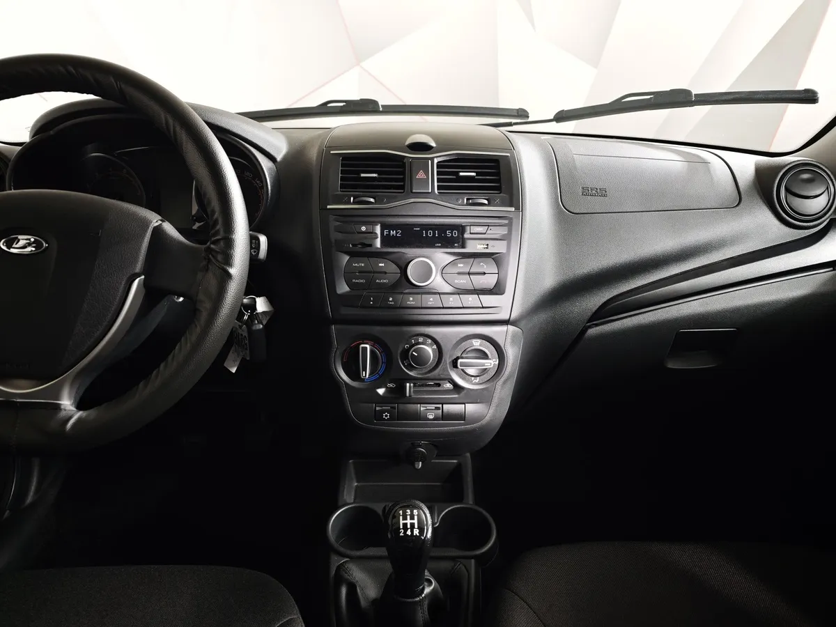 ВАЗ (Lada) Granta 1.6 MT 8кл (87 л.с.) Черный в АВИЛОН. Слайд №14