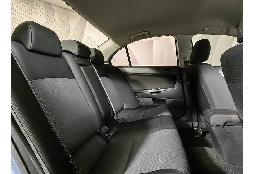 Mitsubishi Lancer 1.6 AT (117 л.с.) Зеленый в АВИЛОН. Слайд №14