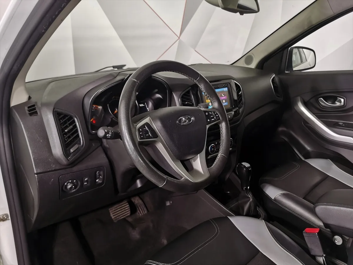 ВАЗ (Lada) XRAY Cross 1.6 CVT (113 л.с.) Белый в АВИЛОН. Слайд №18