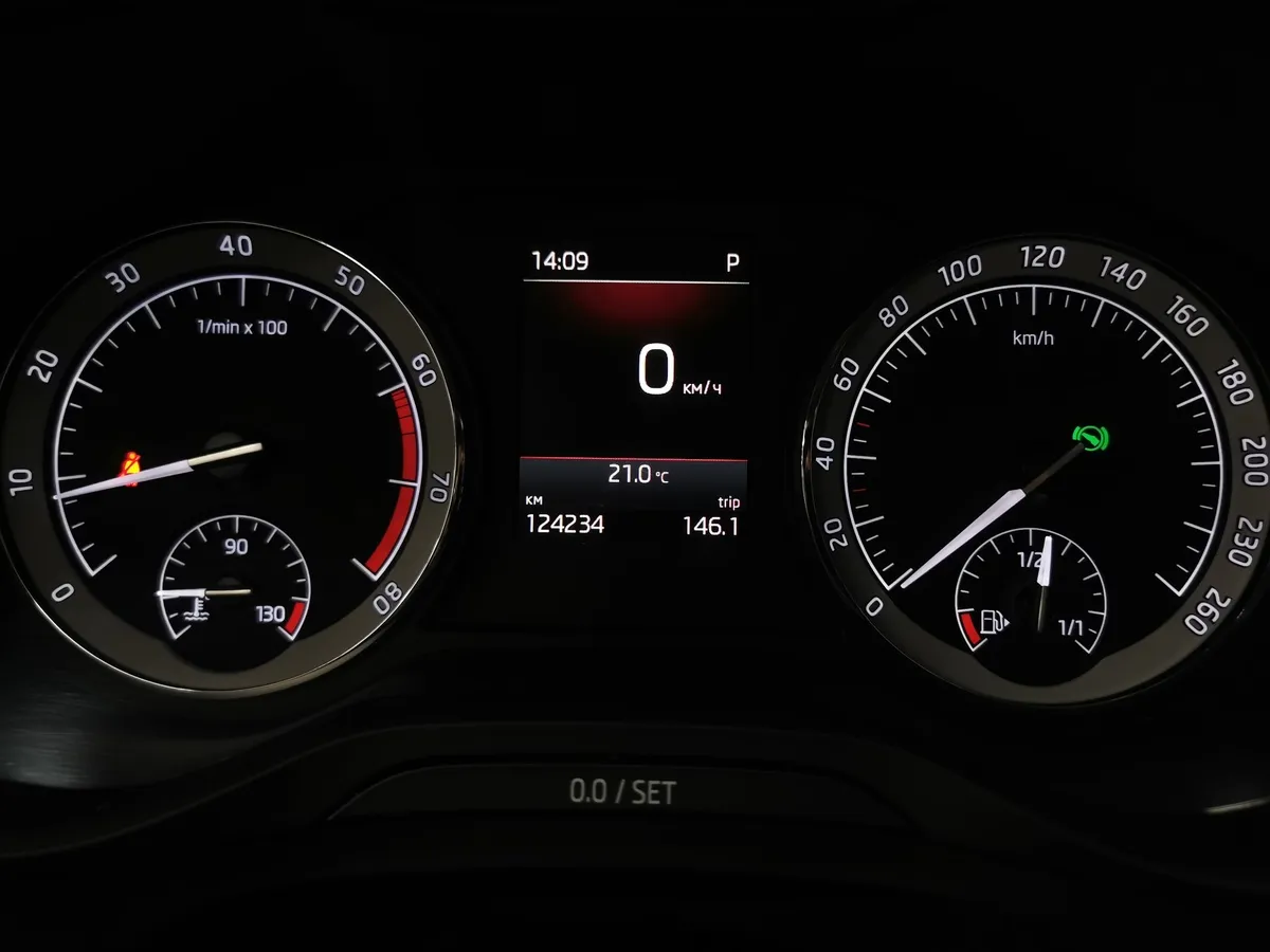Skoda Kodiaq 2.0 TSI DSG 4X4 (180 л.с.) Коричневый в АВИЛОН. Слайд №17