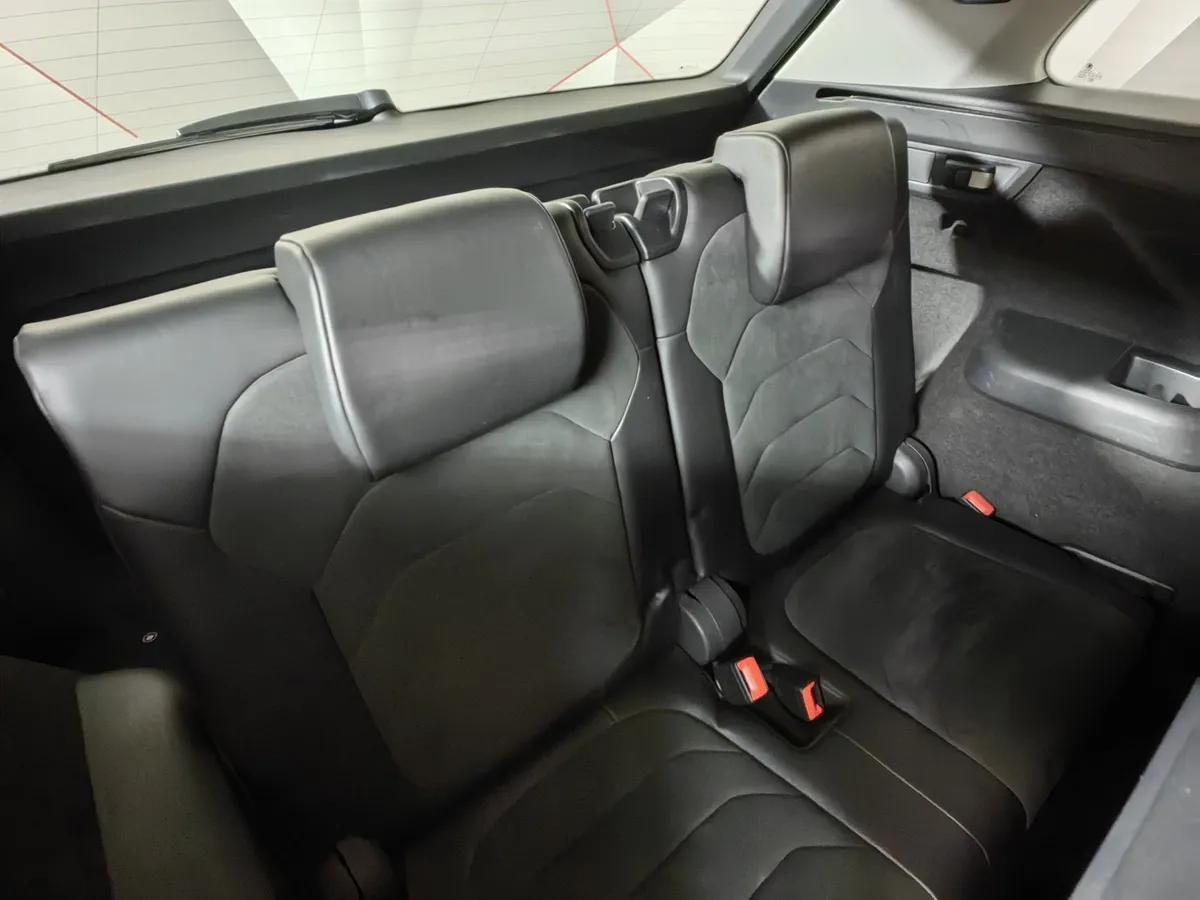 Skoda Kodiaq 2.0 TSI DSG 4X4 (180 л.с.) Серебристый в АВИЛОН. Слайд №21