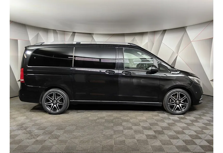 Mercedes-Benz V-Класс V 220 d AT L2 4x4 (163 л.с.) AMG Line Черный в АВИЛОН. Слайд №6