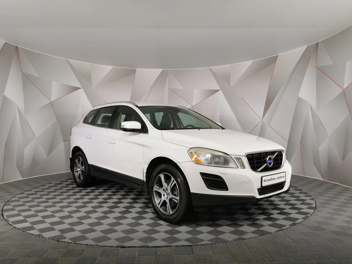 Volvo XC60 2.4 D5 Geartronic AWD (215 л.с.) Белый в АВИЛОН. Слайд №3
