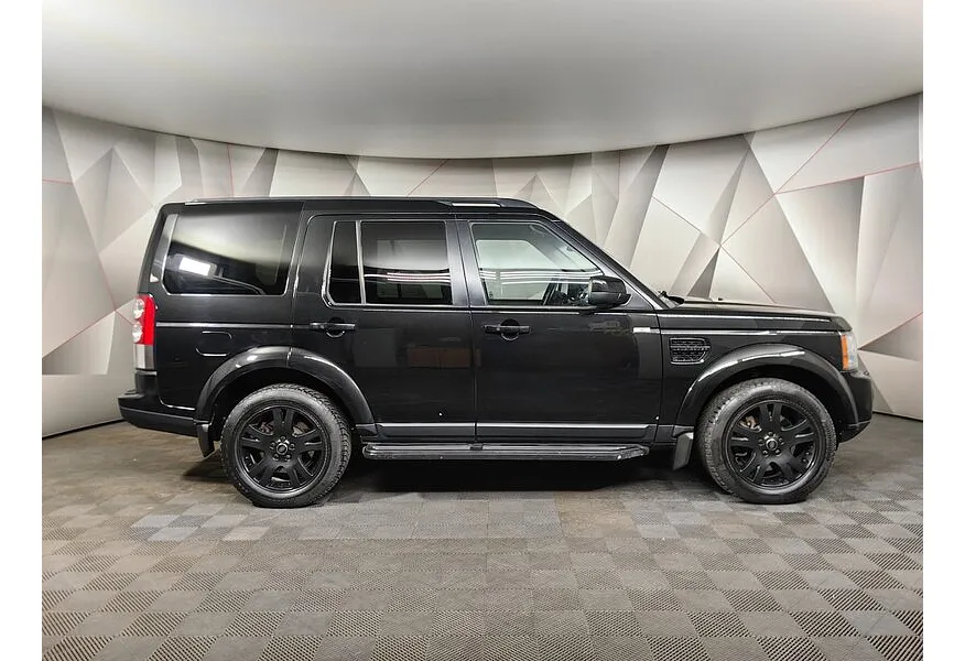 Land Rover Discovery 3.0 TD AT (245 л.с.) SE Черный в АВИЛОН. Слайд №6