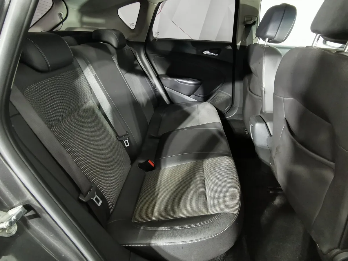 Opel Astra 1.4 Turbo AT (140 л.с.) Серый в АВИЛОН. Слайд №14