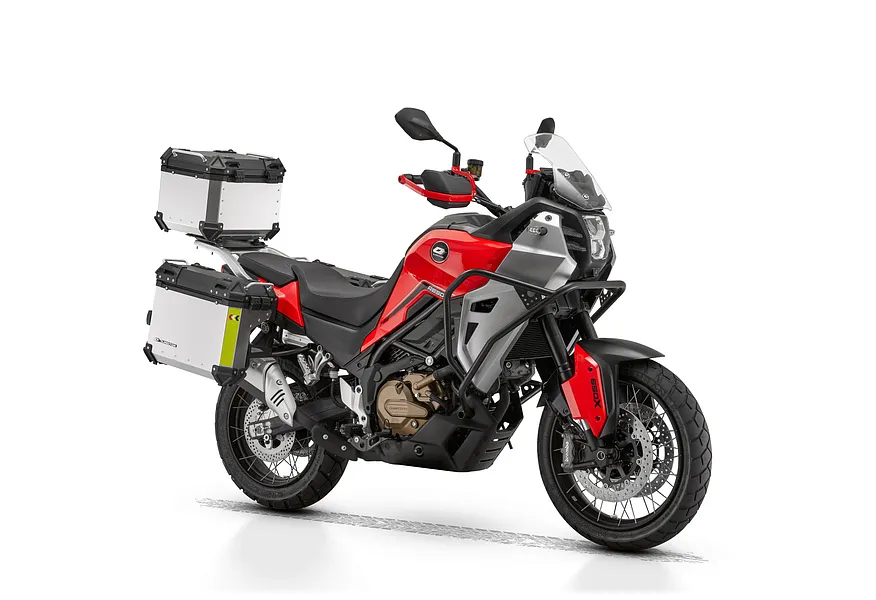 QJMOTOR SVT 650X 650 см³ (76 л.с.) 650 Красный в АВИЛОН. Слайд №4