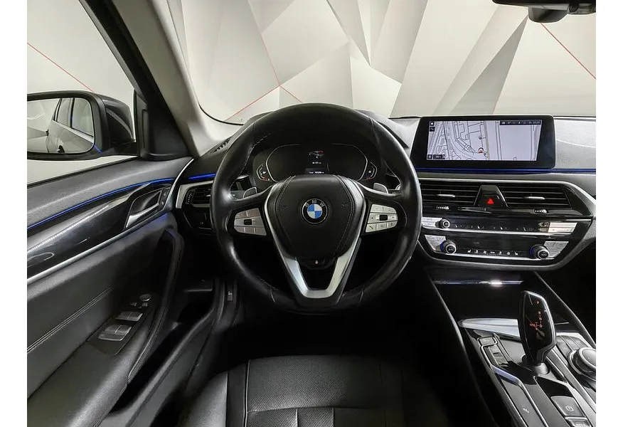 BMW 5 серия 520i Steptronic (184 л.с.) Base (Локальная сборка) Черный в АВИЛОН. Слайд №15