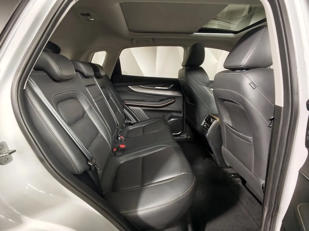EXEED LX 1.5 CVT9 FWD (147 л.с) Prestige Plus Белый в АВИЛОН. Слайд №15