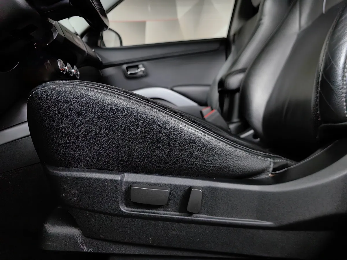 Mitsubishi Outlander 2.4 CVT 4WD (170 л.с.) Серый в АВИЛОН. Слайд №22