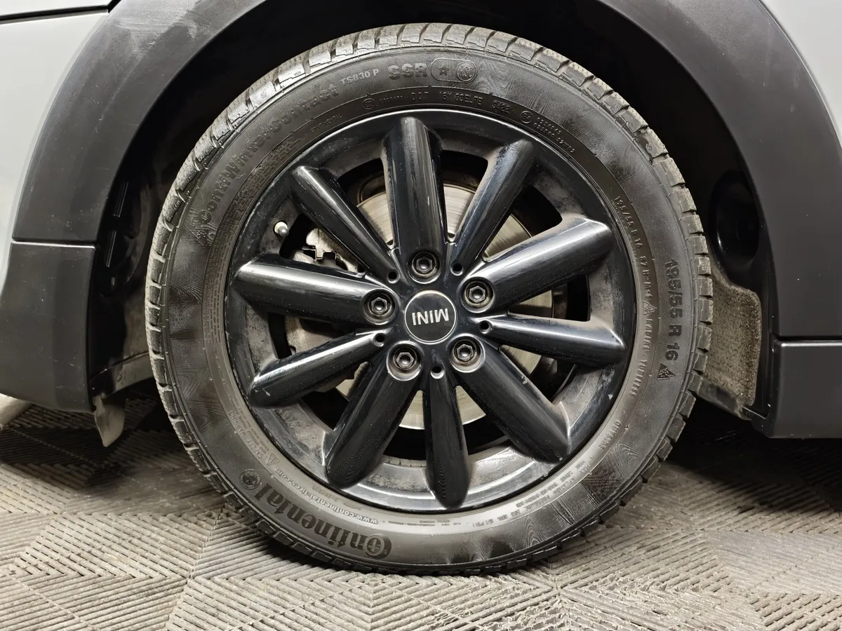 MINI 3 двери 1.5 AT (136 л.с.) Серый в АВИЛОН. Слайд №7