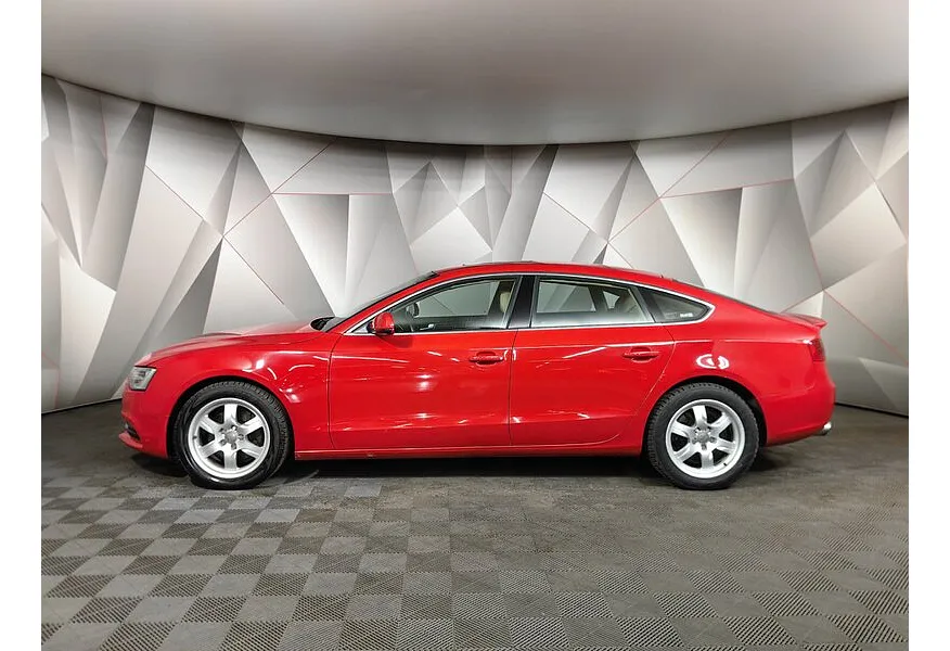 Audi A5 2.0 TFSI S tronic quattro (230 л.с.) Красный в АВИЛОН. Слайд №5