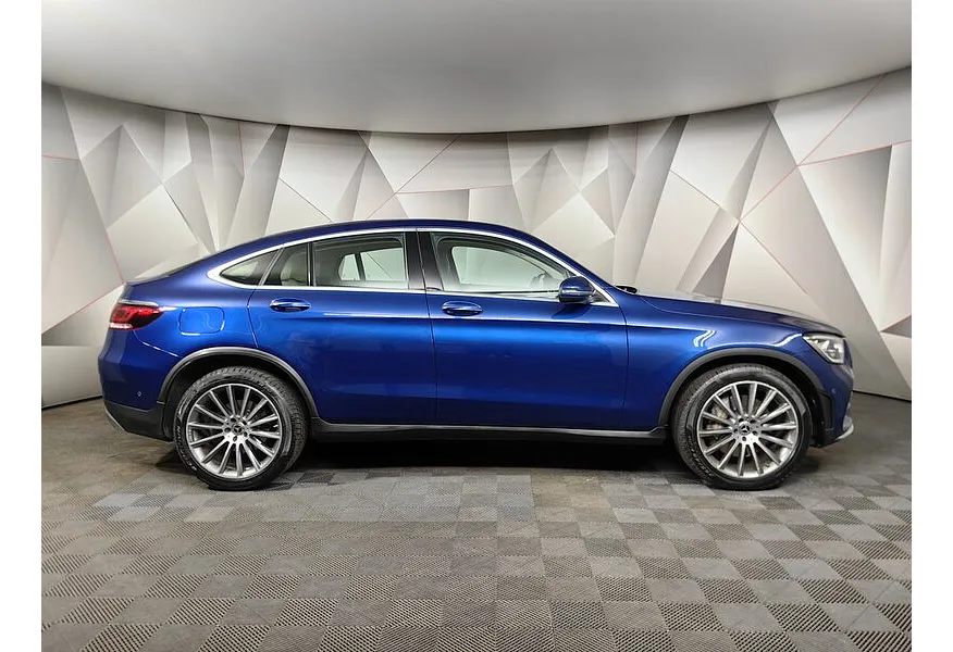Mercedes-Benz GLC Купе 300 9G-TRONIC 4MATIC (245 л.с.) Sport Синий в АВИЛОН. Слайд №6