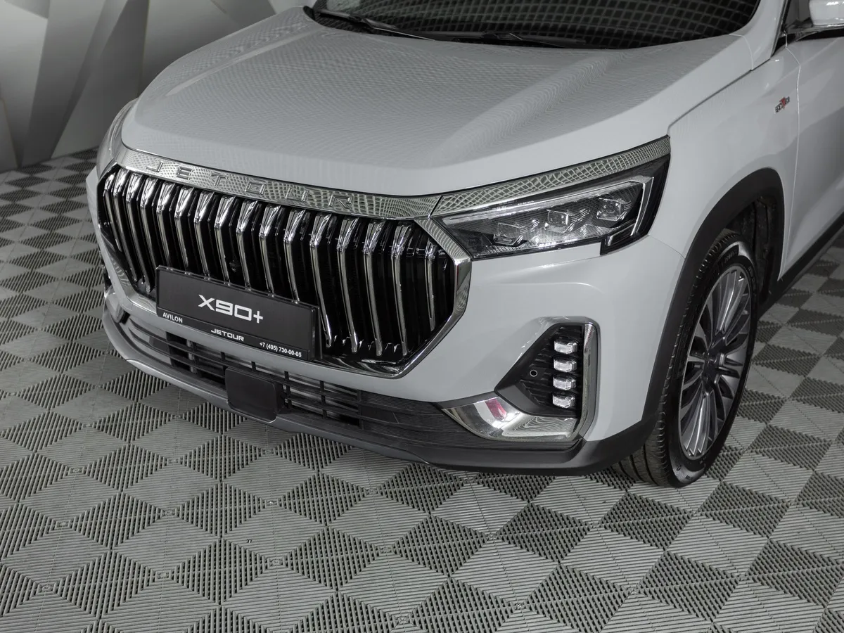 JETOUR X90 Plus 2.0T 7DCT 4WD (7 мест) (244 л.с.) Премиум Серый в АВИЛОН. Слайд №9