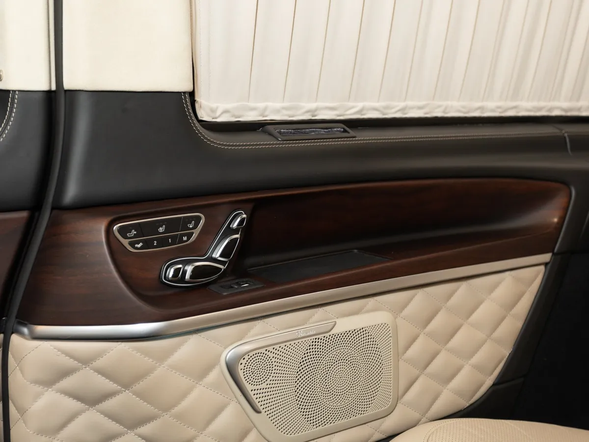 Mercedes-Benz V-Класс V 250 d AT L2 4x4 (190 л.с.) Exclusive Черный в АВИЛОН. Слайд №24