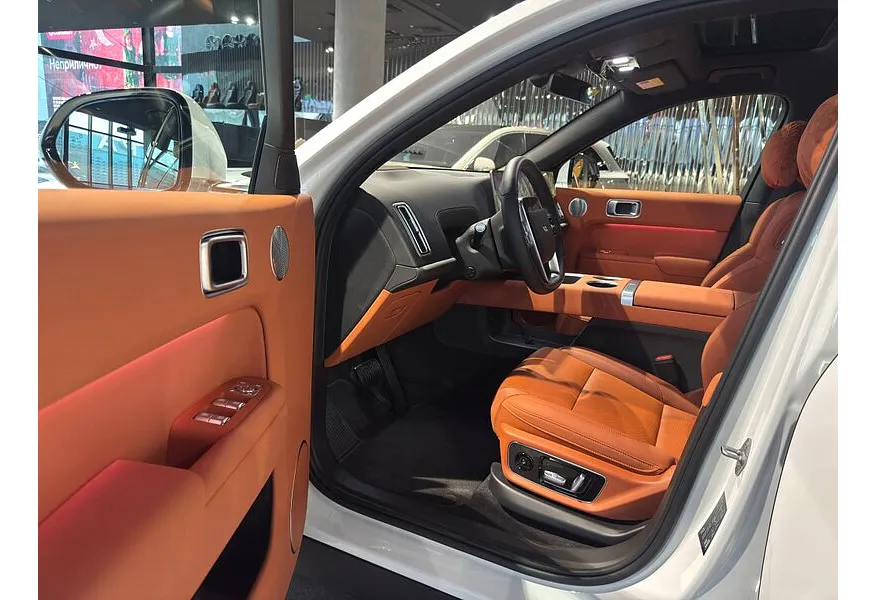 Li Auto L7 1.5 AT 4WD (449 л.с.) Ultra Белый в АВИЛОН. Слайд №13