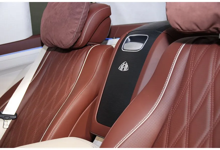 Mercedes-Benz GLS 600 9G-Tronic 4Matic (557 л.с.) Черный в АВИЛОН. Слайд №20