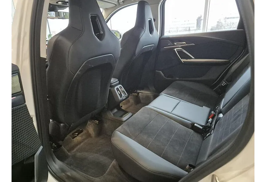 BMW X1 xDrive25 Li (204 л.с.) Белый в АВИЛОН. Слайд №11