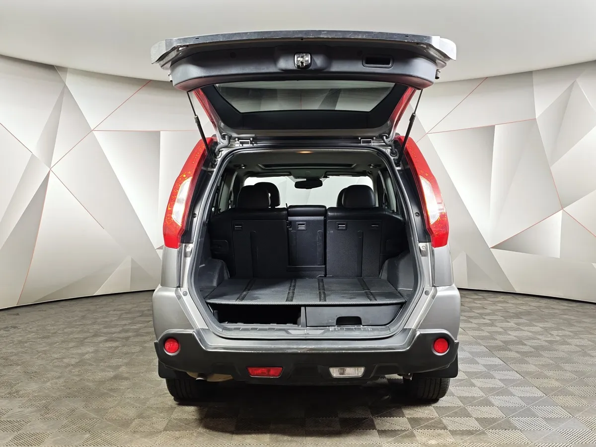 Nissan X-Trail 2.5 CVT AWD (171 л.с.) LE Top Серый в АВИЛОН. Слайд №12