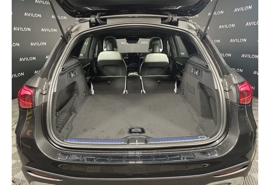 Mercedes-Benz GLC 300 4MATIC 9G-TRONIC (258 л.с.) Серый в АВИЛОН. Слайд №21