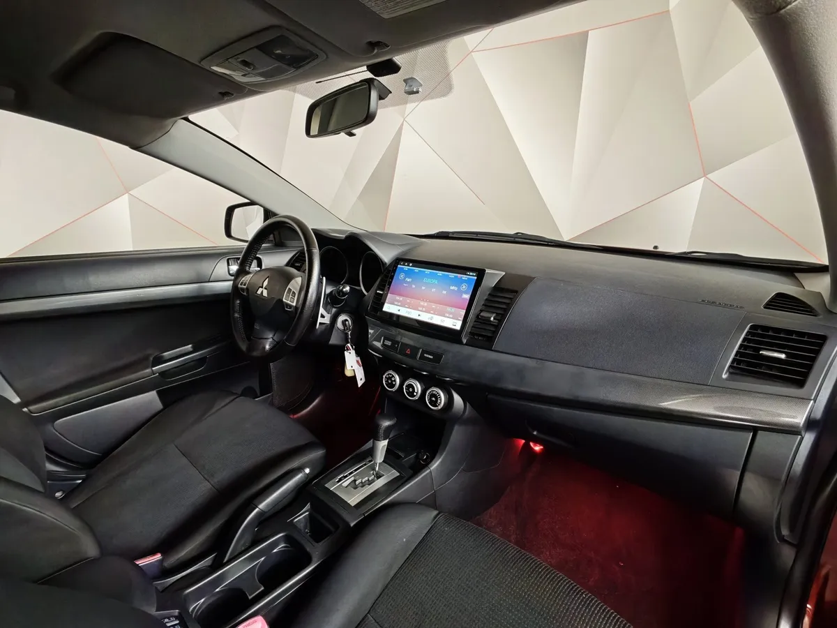 Mitsubishi Lancer 1.8 CVT (143 л.с.) Красный в АВИЛОН. Слайд №13